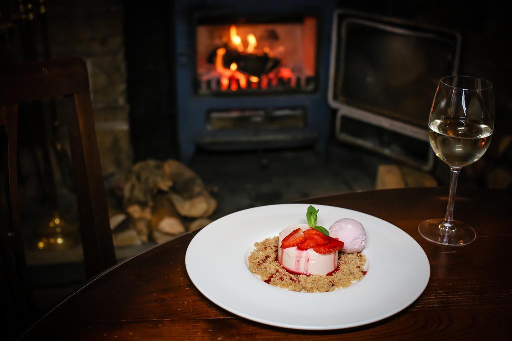 The Plough Inn & Restaurant كونغيلتون المظهر الخارجي الصورة